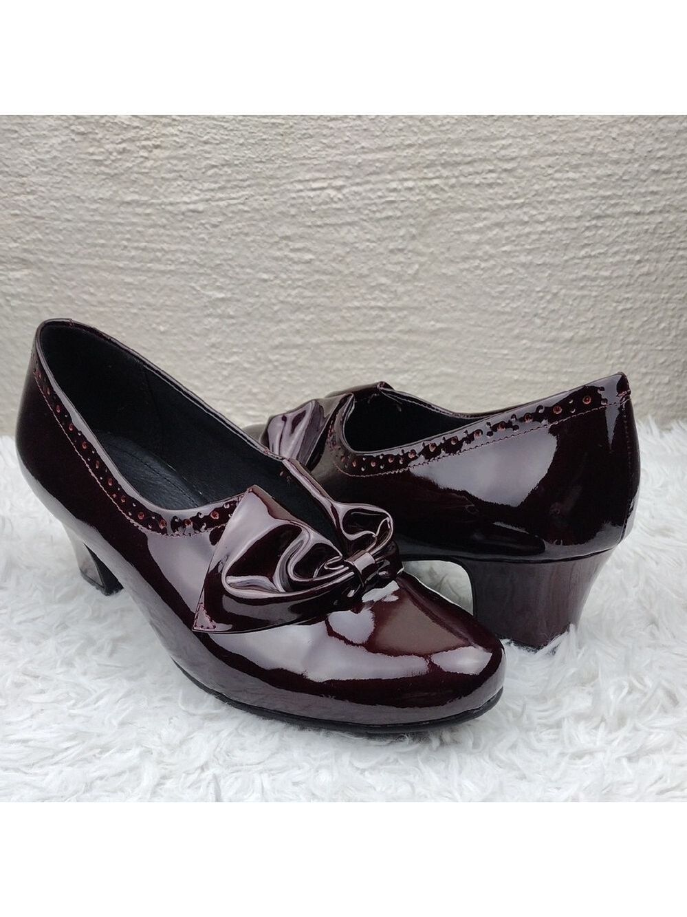 Hotter Donna Court Burgundy Patent Leather Mid High Block Heel Broque Style Shoe